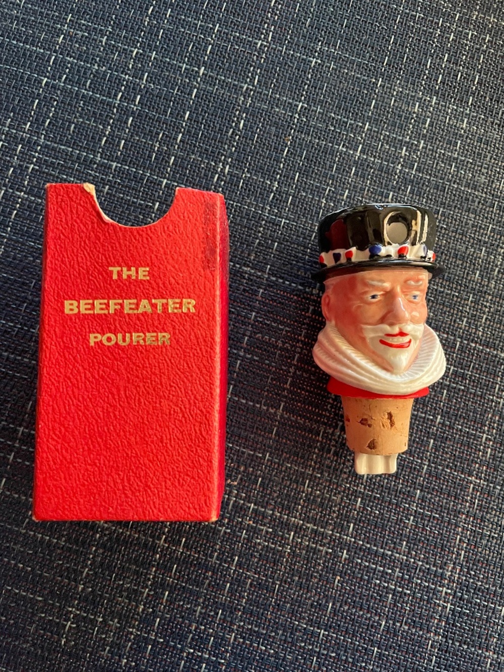 Vintage Beefeater Gin Pourer